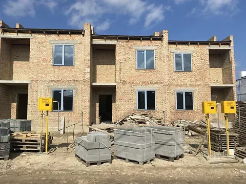 Продаж 2-поверховий   100 кв.м 4 кімн. на Кулика і Гудачека (Макарова) вулиця Рівне - фото 1