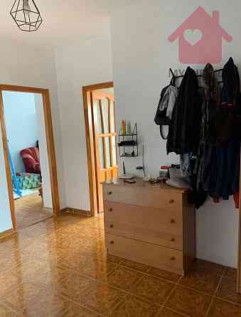 Продаж Квартира 4-кімнатна, 3/3 поверх на Стрільнична Ужгород