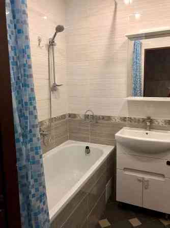 Оренда Квартира 2-кімнатна, 22/25 поверх на ул. Софии Русовой Київ