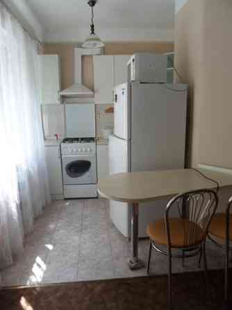 Оренда Квартира 1-кімнатна, 3/5 поверх на Печерский спуск. Київ