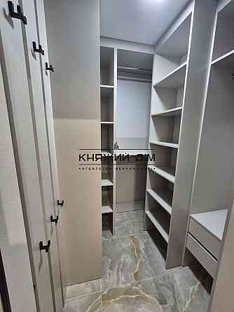 Продаж Квартира 1-кімнатна, 19/25 поверх на вул. Олександра Олеся Київ