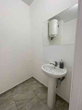 Оренда Квартира 1-кімнатна, 1/16 поверх на просп. Соборності, 17к.2 Kiev