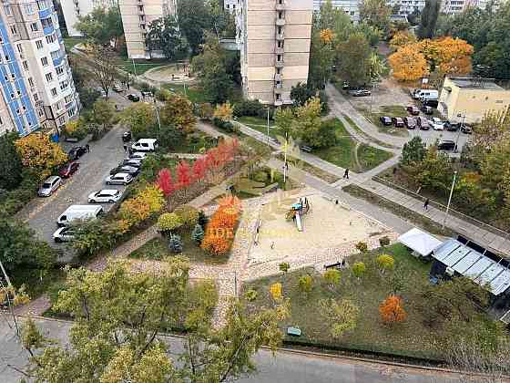 Продаж 2к квартири пр-кт Червоної Калини Киев