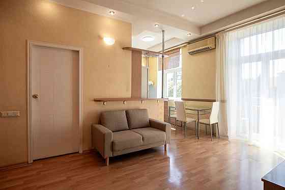 Оренда Квартира 2-кімнатна, 5/5 поверх на Лютеранська, 17 Київ