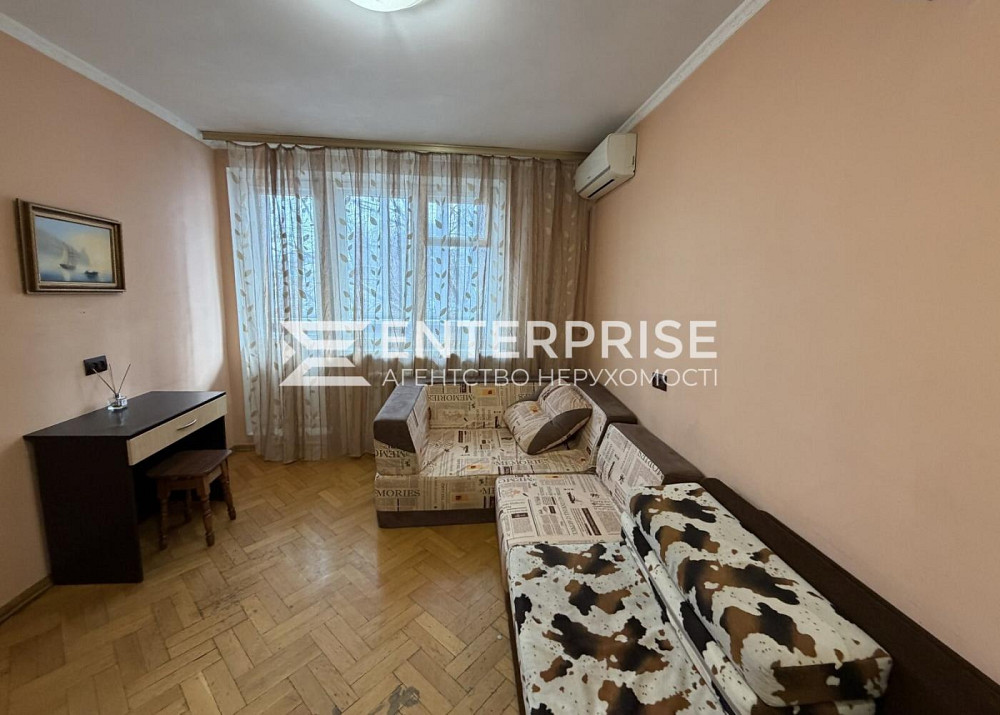 Продаж Квартира 1-кімнатна, 3/9 поверх на вул. Копыловская Київ - фото 1