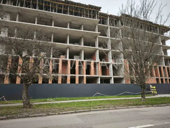 Продаж 1к Квартира 41 кв.м Капушанська 145е Ужгород