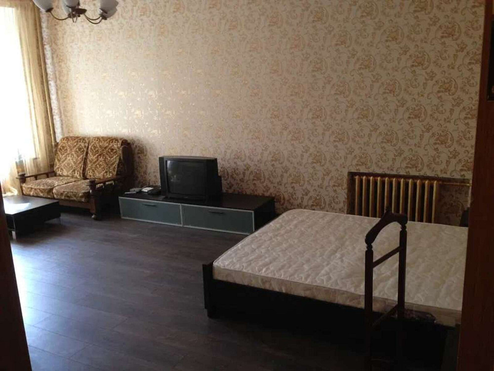 Оренда Квартира 1-кімнатна, 3/4 поверх на ул. Богдана Хмельницкого Киев - изображение 2