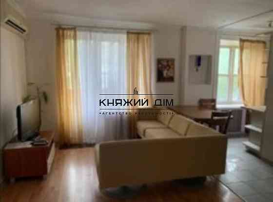 Продажа двокімнатної студії в центрі міста. вул. Терещенківська 7. Код об'єкта: №.21144690 Kiev