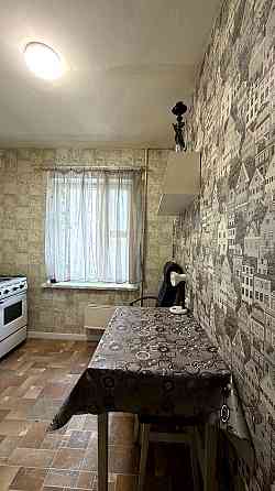 Продаж Квартира 1-кімнатна, 6/9 поверх на Олександра Махова вул., д. 1-Г Киев