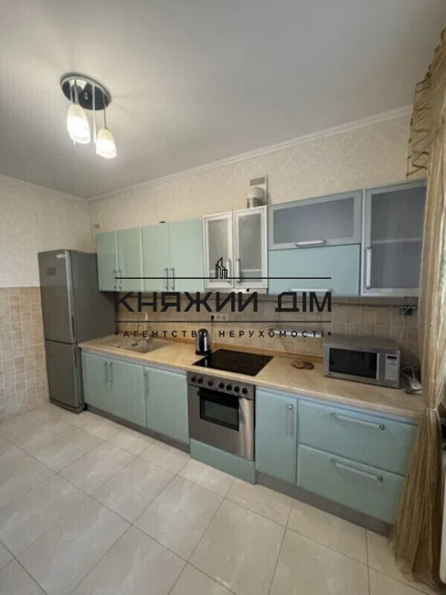 Оренда Квартира 3-кімнатна, 18/18 поверх на Старонаводницкая ул. Київ - фото 1