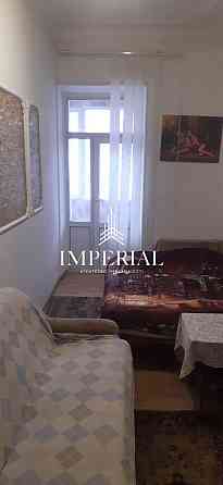 Оренда Квартира 3-кімнатна, 3/5 поверх на вул. Прорізна Київ