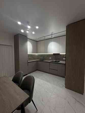 Оренда Квартира 1-кімнатна, 10/10 поверх на Приозерна Krykhivtsi