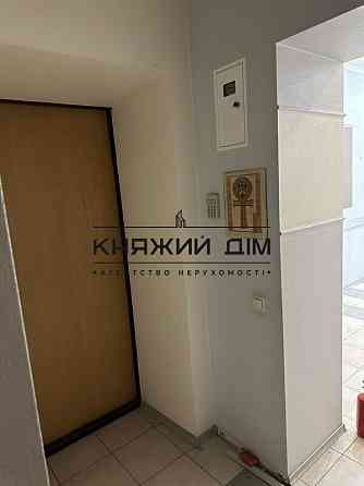 Продаж офісне приміщення на Лютеранская ул. поверх - 1/6 Київ