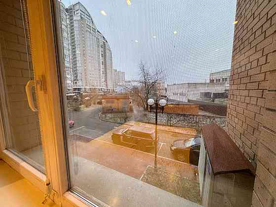 Продаж Квартира 2-кімнатна, 2/9 поверх на Оболонська Набережна вул., д. 3 Киев