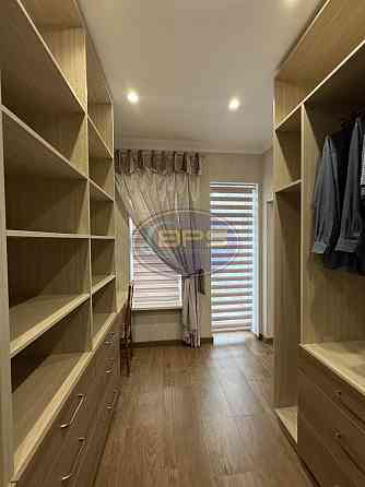 Продаж 3к квартири 117 кв. м Одеса