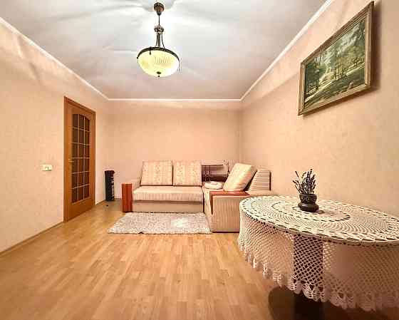 Продаж Квартира 3-кімнатна, 7/16 поверх на Оноре де Бальзака вул., д. 77 Kiev