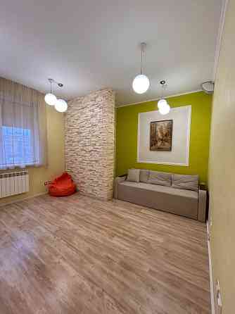 Продаж Квартира 3-кімнатна, 2/9 поверх на Кривоноса Максима вул., д. 15 Київ