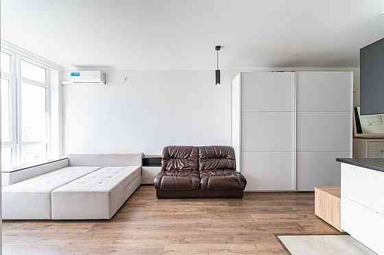 Продаж Квартира 1-кімнатна, 22/25 поверх на Пчілки Олени вул., д. 7 Київ