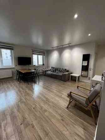 Продаж Квартира 3-кімнатна, 1/9 поверх на вул. Перемоги Харьков