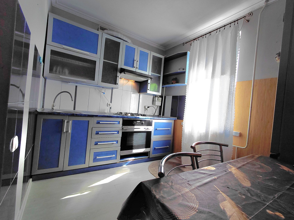 Оренда Квартира 3-кімнатна, 5/5 поверх на Галицька вул., 35 Тернополь - изображение 1