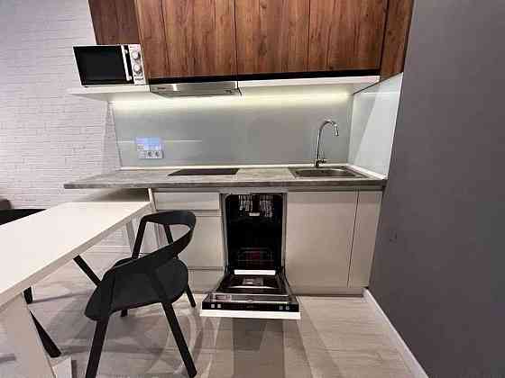 Оренда Квартира 1-кімнатна, 3/25 поверх на Васильківська, 100А Киев