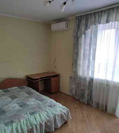 Оренда Квартира 2-кімнатна, 16/16 поверх на Вишняківська, 11 Київ