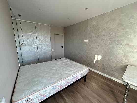 Продаж 1к Квартира 46 кв.м Роксоляни вул. L'viv
