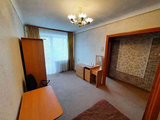 Оренда Квартира 1-кімнатна, 3/5 поверх на вул. Будівельників, 26/8 Киев