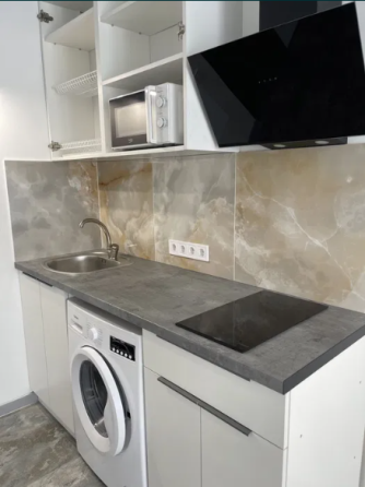 Продам 1-комнатную квартиру с евроремонтом на Слободке Одеса