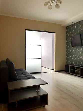 Оренда Квартира 2-кімнатна, 15/24 поверх на Ахматової, 30 Kiev