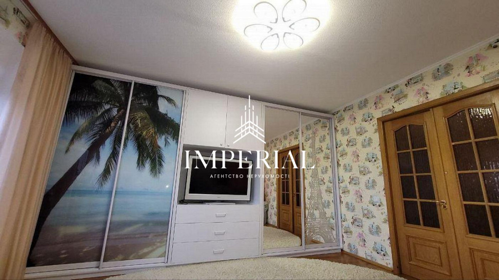 Продаж Квартира 4-кімнатна, 6/9 поверх на вул. Салютна Київ - фото 7