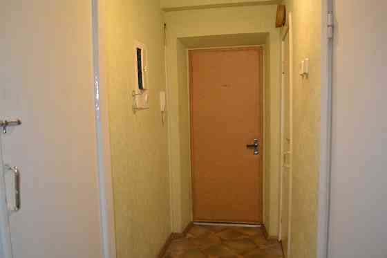 Продаж Квартира 3-кімнатна, 3/9 поверх на Дегтярівська вул., д. 58 Київ