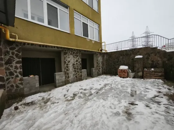 For sale Space In Residential Building area 56 sq.m  at провулок Парковий 2Б Mynai