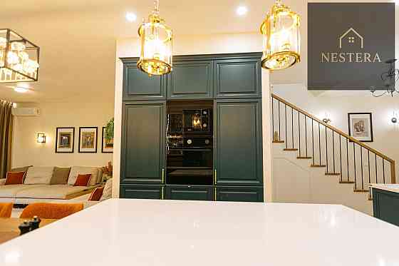 Продаж Будинок 4-кімнатний на вул. Малинова Сторожниця