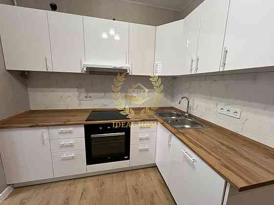 Продаж Квартира 2-кімнатна на Мартынова ул., 18 