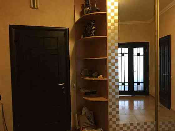 Оренда Квартира 3-кімнатна, 17/7 поверх Київ