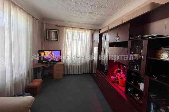 Продаж Квартира 3-кімнатна, 2/4 поверх на Кирилівська вул., 109/2 Київ