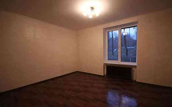 Оренда Квартира 3-кімнатна, 1/5 поверх на ул. Академика Филатова Київ