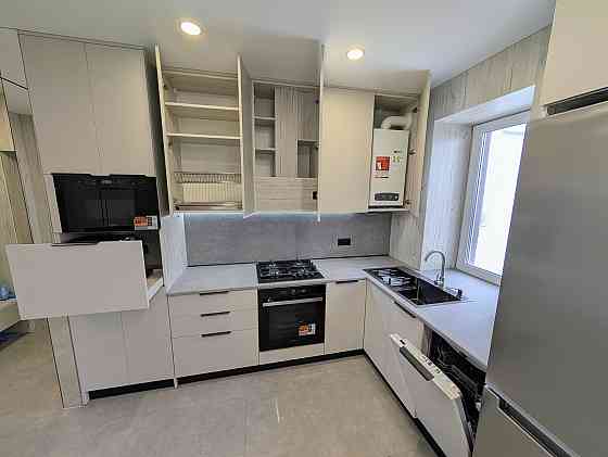 Продаж Квартира 1-кімнатна, 13/15 поверх на Княгинин вул., 44 Ивано-Франковск