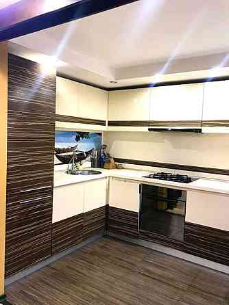 Оренда Квартира 3-кімнатна, 7/9 поверх на Стадионная ул., 13 Киев