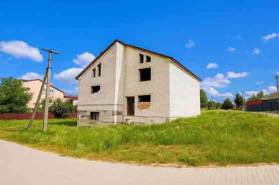 Продаж Будинок 8-кімнатний Ивано-Франкове