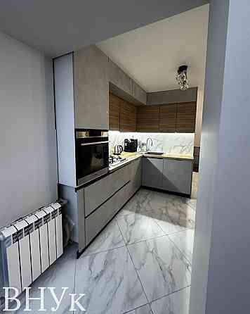 Продаж Квартира 3-кімнатна, 9/9 поверх на Грушевського Луцк