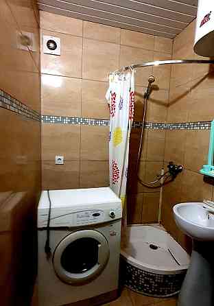 Оренда Квартира 1-кімнатна, 1/5 поверх на Академіка Шалімова, 16 Киев