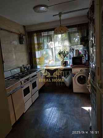 Продаж Квартира 1-кімнатна на Святослава Храброго ул., 6 Kiev