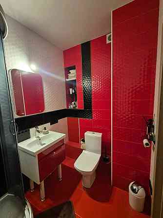 Продаж Квартира 2-кімнатна, 20/24 поверх на Академіка Глушкова просп., 9В Kiev