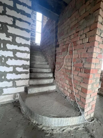 Продам  капитальный 2-х этажный дом в с.Красноселка (5 км от Одессы) Красносілка