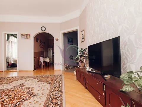 Оренда 2к Квартира 84 кв.м Поштова вулиця 1 Чернівці - фото 1