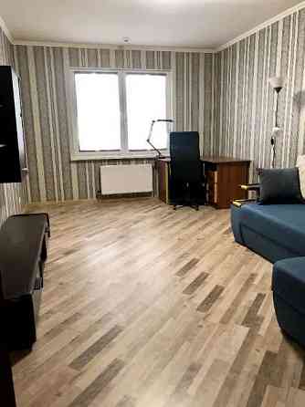 Оренда Квартира 2-кімнатна, 22/25 поверх на ул. Софии Русовой Київ