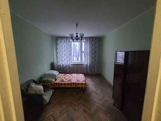 Продаж Квартира 2-кімнатна, 2/9 поверх на Михайла Омеляновича-Павленка вул. (Суворова), 19 Киев