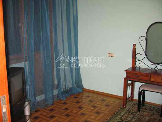 Продаж Квартира 4-кімнатна, 6/9 поверх на вул. Гвардійців Широнінців Харків